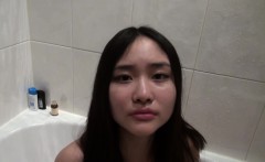 Japanese amateur teen fucks bf in a hot tub