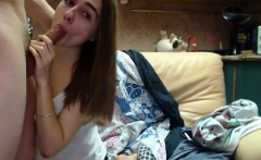 Teen Brunette Orgasm On a Webcam